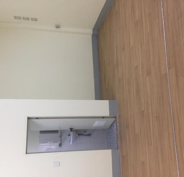 Tin được không chỉ 2.2 tỷ 40 m2 HXH 5 m Lạc Long Quân Tân Bình.