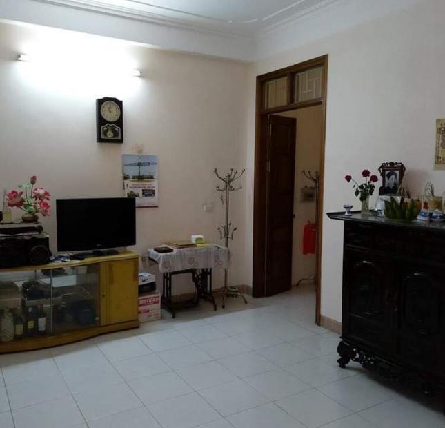 Bán nhà Fafim Ngã Tư Sở 50m2 15m ra ô tô tránh, an sinh chỉ 3.5 tỷ 098.345.8219