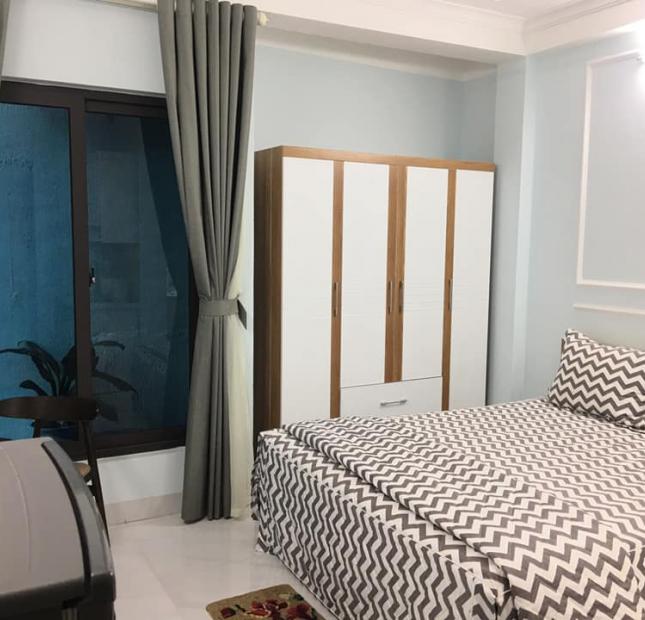 Cần bán nhà gấp Hoàng Hoa Thám 70m2 mt 4,2m 6 tầng giá 13,6 tỷ
