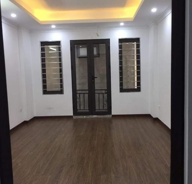 Bán nhà Minh Khai - Hai Bà Trưng. Nhà mới 5 tầng 35m 3,1 tỷ.