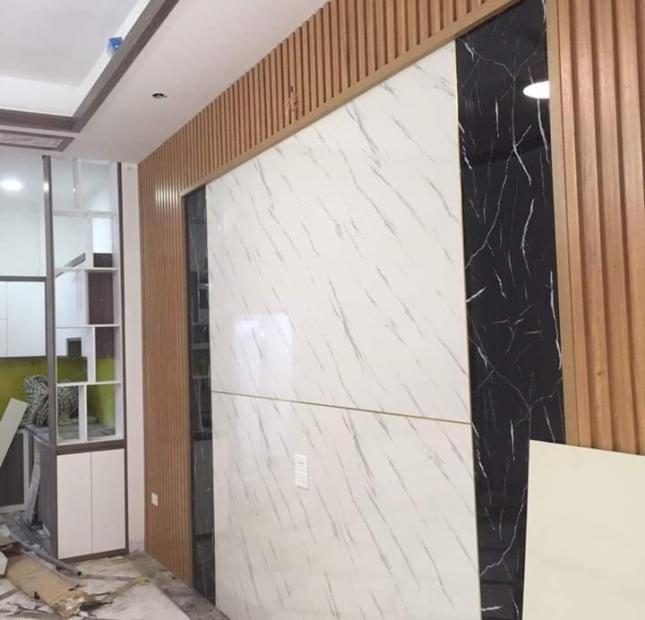 Bán nhà Minh Khai - Hai Bà Trưng. Nhà mới 5 tầng 35m 3,1 tỷ.