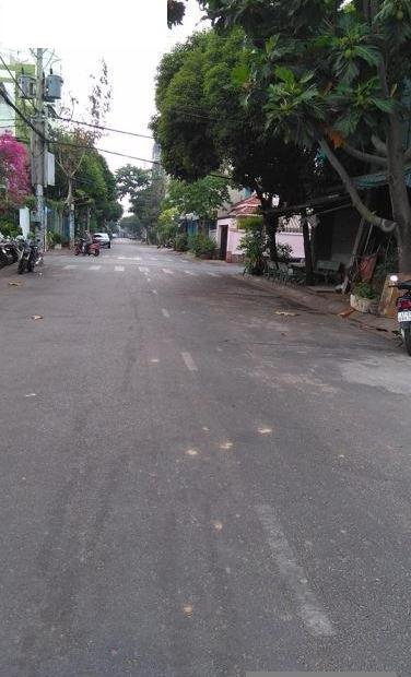 Bán nhà 8.8 tỷ, 4x19m 4 lầu mặt tiền đường quách đình bảo, phường phú thạnh