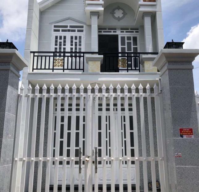 Bán nhà hẻm Trần Bình Trọng dt 4.2*16.5m, 2 lầu