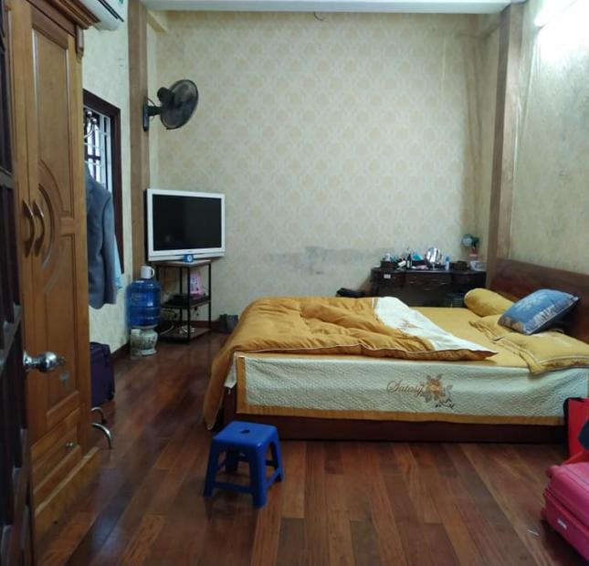 CỰC HÓT!!! Đầu phố Thái Hà, 25m2 - 5 tầng - Nhà đẹp!!! 2,4 tỷ. 