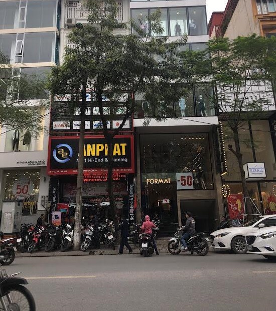 Bán nhà kinh doanh sầm uất ở mặt phố Phan Kế Bính, giá 8.8 tỷ, DT 35m2 x 5T, MT 4.2m