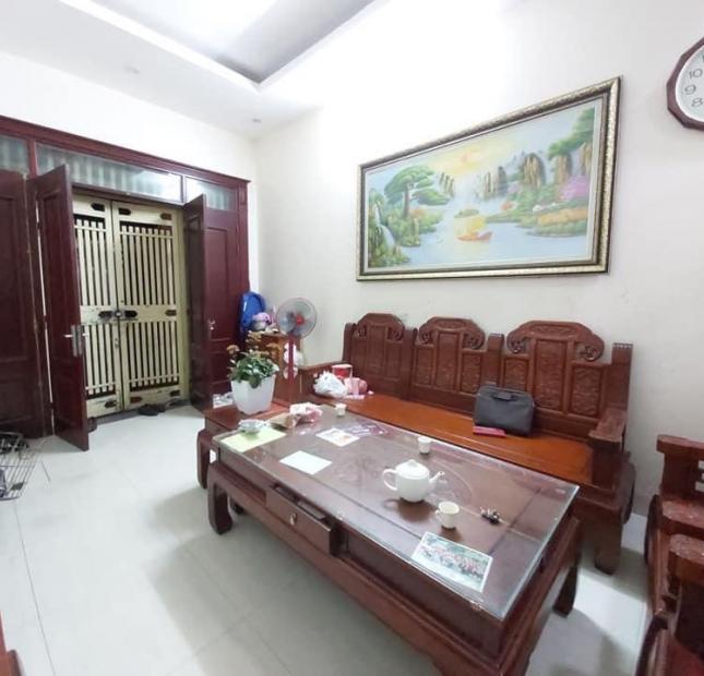 Bán gấp nhà Minh Khai, nhà mới, ngõ thông 45m 4T 4 tỷ.