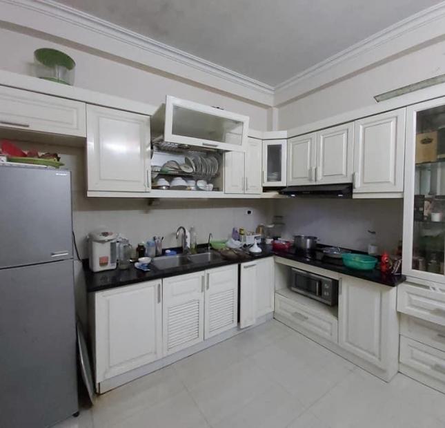 Bán gấp nhà Minh Khai, nhà mới, ngõ thông 45m 4T 4 tỷ.