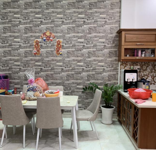 Bán nhà 14.6 tỷ, 4.1x12.8m 4 tấm NH 9.2m mặt tiền nguyễn hồng đào, phường 14