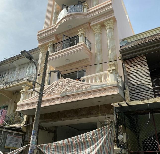 Bán nhà mặt tiền Trần Hưng Đạo, Quận 5, DT 4x19m, giá 17 tỷ