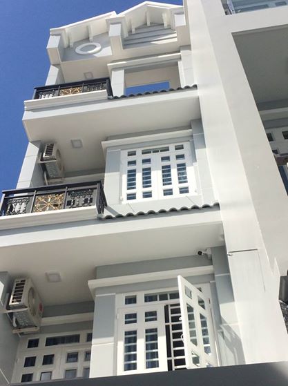 Căn duy nhất giá 10,3 tỷ hẻm ô tô Tô Hiến Thành, P15, Q10, DT: 3.9x13m NH, nhà 4 tầng