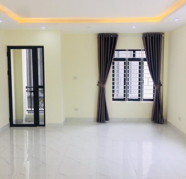 Chính Chủ Bán nhà Hà Trì- Hà Đông  (32m2-5 tầng), ô tô đỗ gần nhà 5m, có sân để ô tô trước nhà, Giá 2ty600. LH 0585878697