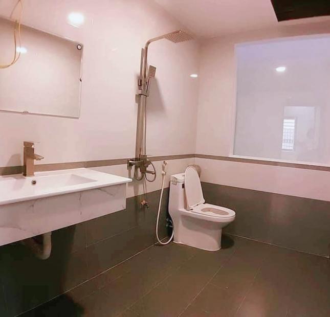 Nhà phân lô quân đội Trường Chinh, mới đẹp 6T thang máy, ngõ rộng. 45m 5.5 tỷ