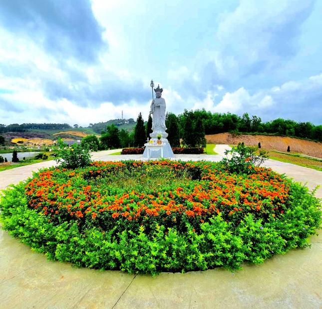 Công viên nghĩa trang sinh thái Hương An Viên Huế tọa lạc tại phường Hương An, Hương Trà, Huế