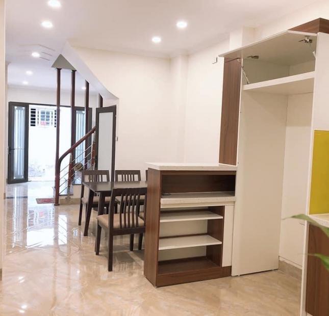 Bán nhà Vũ Tông Phan. Nhà mới, ngõ rộng, thông, ô tô. 41m 3.4 tỷ.