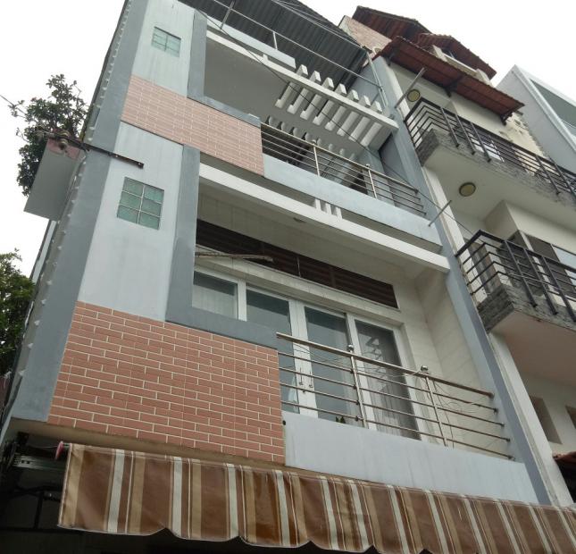  Cần bán gấp nhà khu biệt thự 101 đường Nguyễn Chí Thanh, P. 9, Q. 5, DT: 8x20m, giá 27 tỷ.