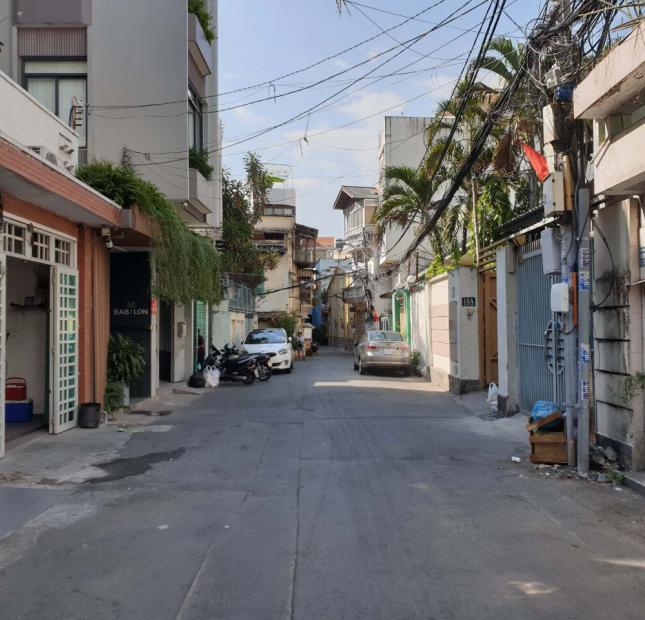 Bán gấp nhà HXH đường Trần Hưng Đạo quận 5, 4m x 17m, giá chỉ 10,6 tỷ TL