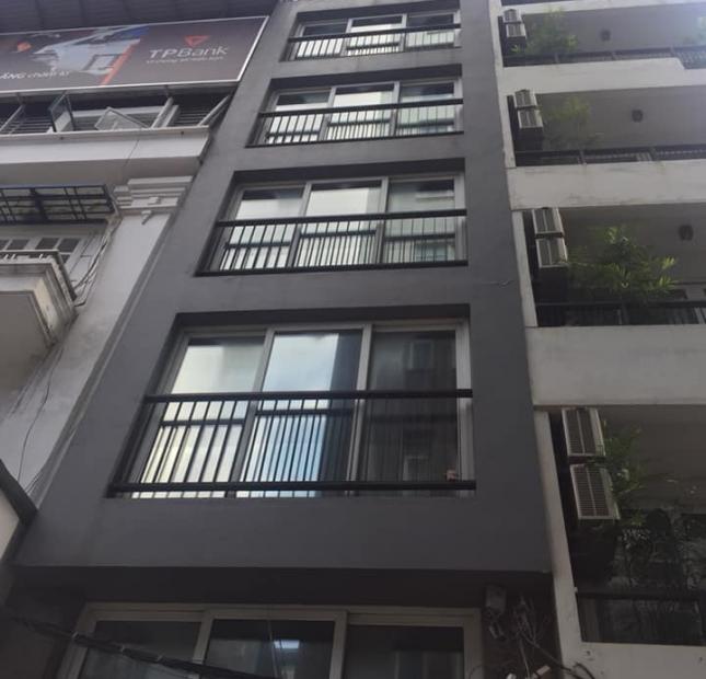 Cần tiền bán gấp nhà mặt tiền đường Phổ Quang quận Phú Nhuận DT 9x20m,5 lầu giá 30tỷ