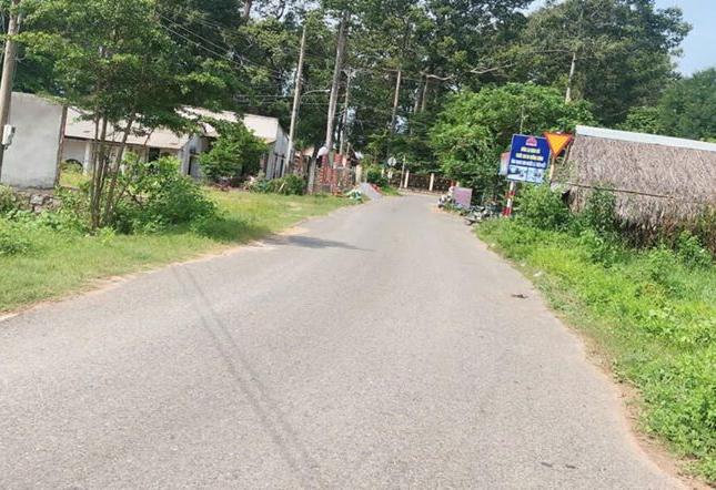 BÁN ĐẤT MẶT TIỀN ĐƯỜNG NHỰA 8M TRUNG TÂM HUYỆN LONG ĐIỀN BÀ RỊA VT