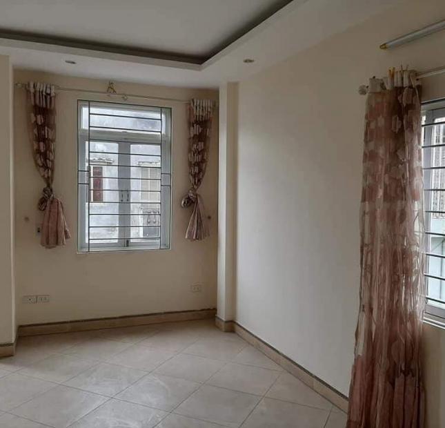               Nam Dư 5 tầng – Lô góc, ngõ thông 2 tỷ 1