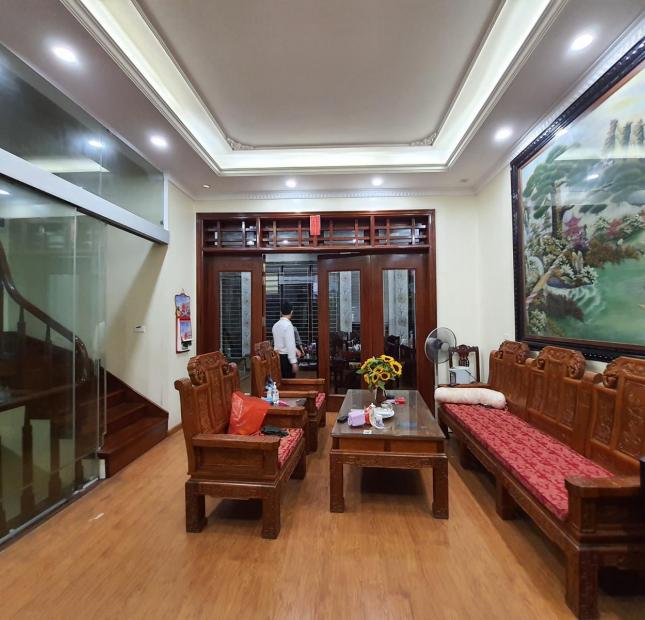 Bán nhà Biệt thự đẹp 96m x 5 tầng, Lê Đức Thọ, ô tô vào nhà.3 mặt thoáng.