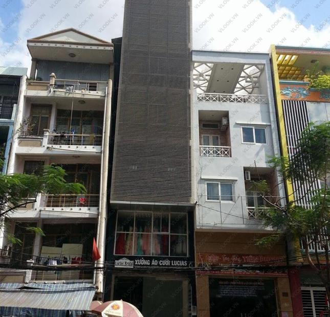 Chính Chủ Cần Bán Gấp Nhà Đường Hòa Hưng, P12, Quận 10,  DT: 4x27m. 3 Lầu. Giá 17 tỷ.