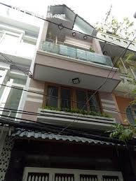 Bán nhà 2 lầu Trần Phú Quận 5 dt 4.5*18m giá chỉ 11 tỷ thương lượng