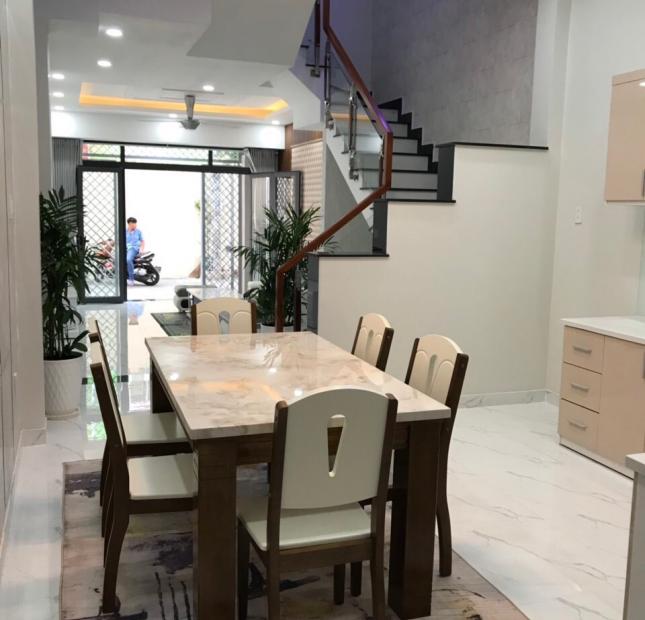 Bán nhà 9 tỷ 6.2x12.3m, nở hậu 4 tấm 2 mặt hẻm 12m đường lạc long quân, phường 1, quận 11