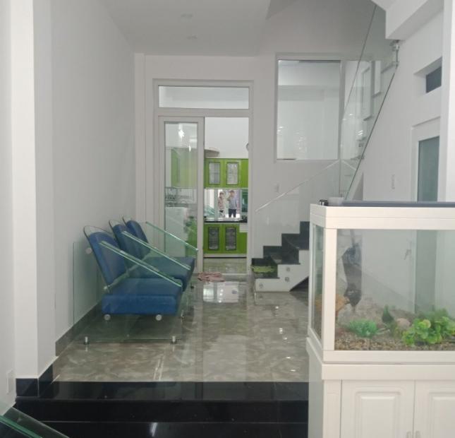Nhà khu cư xá Nguyễn Trung Trực, 3/2, Q10, 1 trệt lửng 4 lầu, ST 11.8 tỷ