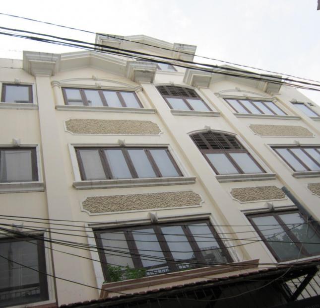 Cho thuê nhà mặt tiền đường Nguyễn Trãi, Phường Bến Thành, Quận 1. LH 0902650739 (24/24)