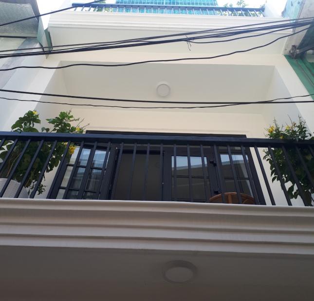Bán gấp căn nhà đường 3/2 quận 10. 3.5x14m, 4 lầu giá còn 11.5 tỷ. LH 0917.185.096 Kim