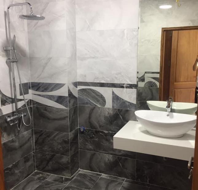 Bán nhà Minh Khai 6 tầng thang máy 70m 7 tỷ. Phù hợp KD VP.