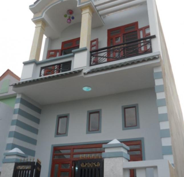 Bán nhà MT đường Phan Văn Trị, P2, Q5 - DT 4.2x24m, NH 4,4m - nhà trệt 2 lầu - giá rẻ như nhà hẻm