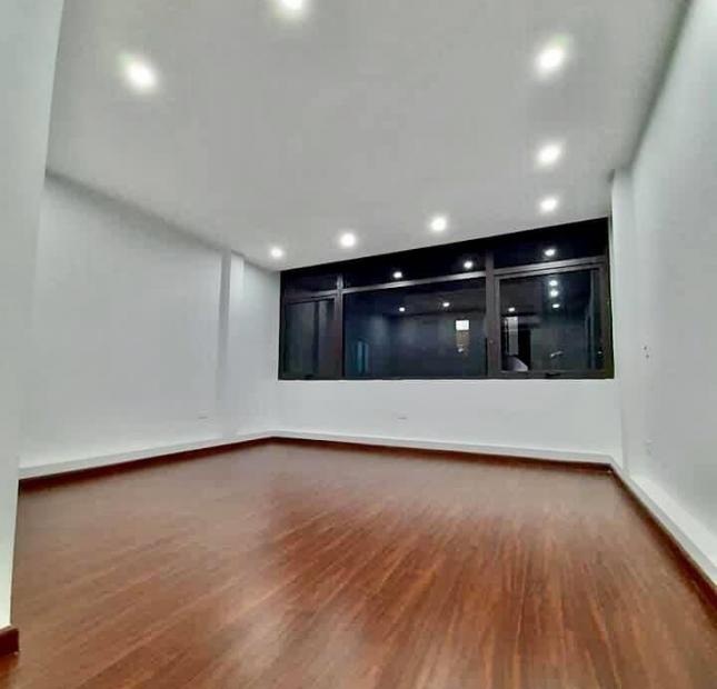 Chính chủ bán gấp nhà căn góc thoáng 44m2x4 tầng ở Minh Khai, vào ở ngay