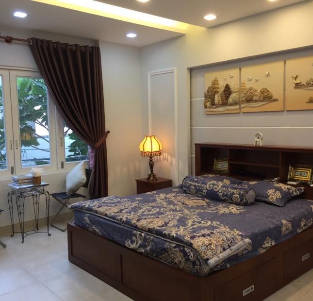 Bán nhà đẹp, HXH, Huỳnh Văn Bánh, PN, 50 m2, 4 tầng, 4 PN, giá chỉ 10.2 tỷ.