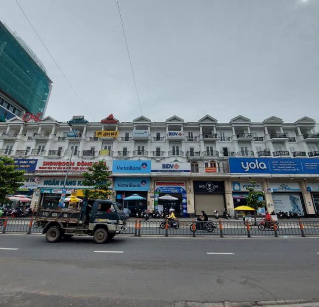 Nhà ngộp HXH tránh Phan Văn Trị Gò Vấp, gần Emart, 90m2, chỉ 9.4 tỷ.