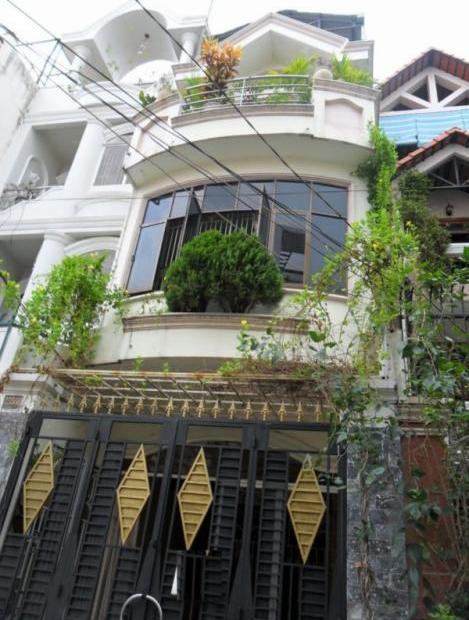 Bán nhà hẻm vip số 134 Thành Thái, Phường 12, Quận 10, DT 4x17m, giá chỉ hơn 14 tỷ