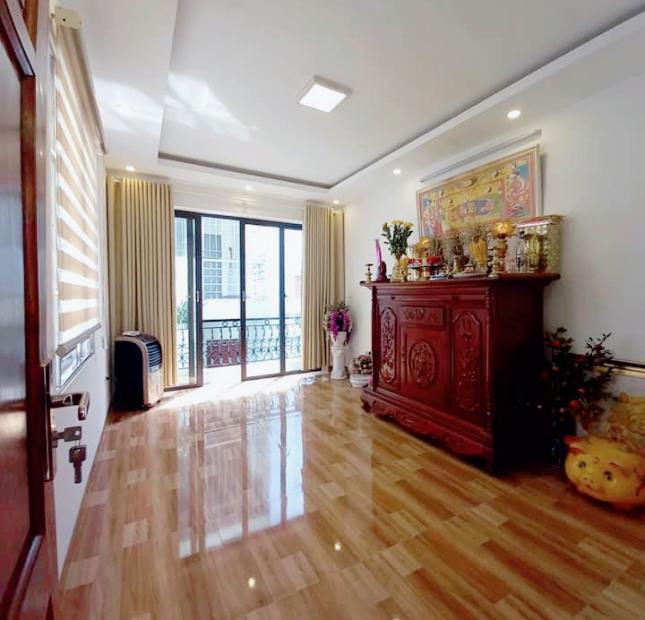 Bán gấp nhà Minh Khai. Lô góc, ô tô đỗ cửa, nhà mới ở luôn. 35m  3.5 tỷ