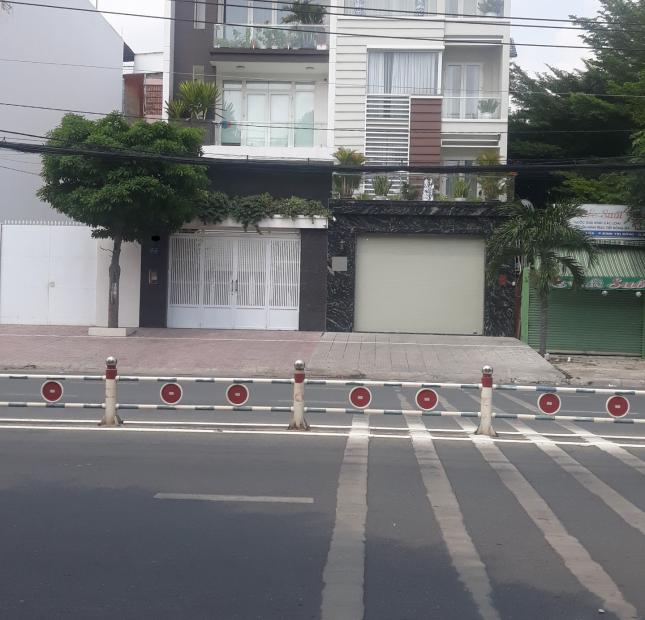 Bán nhà 17.9 tỷ 4.5x20m 4 tấm mặt tiền đường tên lửa, phường bình trị đông b