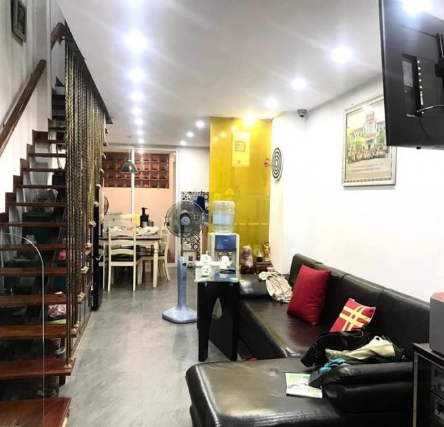 Nhà phân lô 2 mặt ngõ Trường Chinh, Full nội thất, ô tô đỗ cạnh nhà 45m 4 tầng 4 tỷ