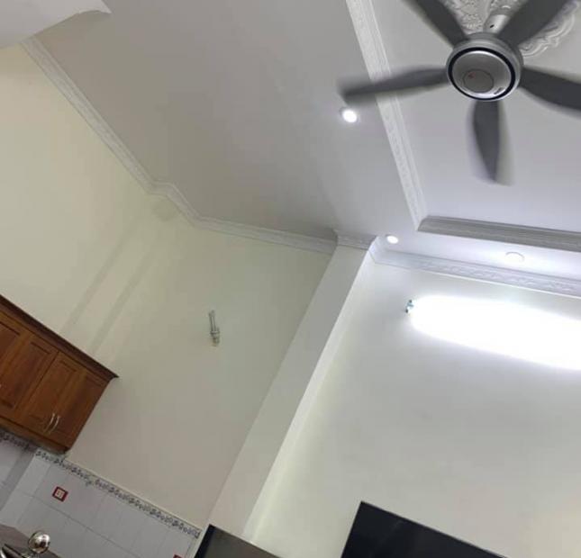 Bán nhà mặt phố Yên Phụ - Ba Đình, 67m2, mặt phố kinh doanh, giá chỉ nhỉnh 250tr/m2