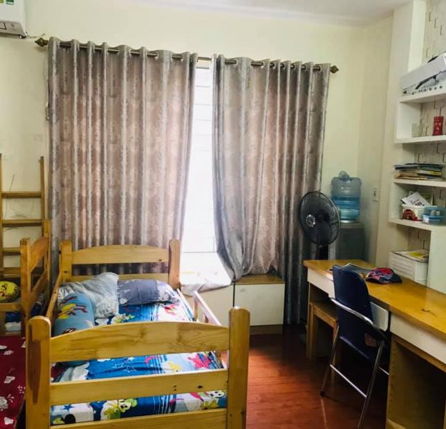            Phố Tân Mai, 35m2, 5 tầng sổ đẹp chỉ 2 tỷ 7