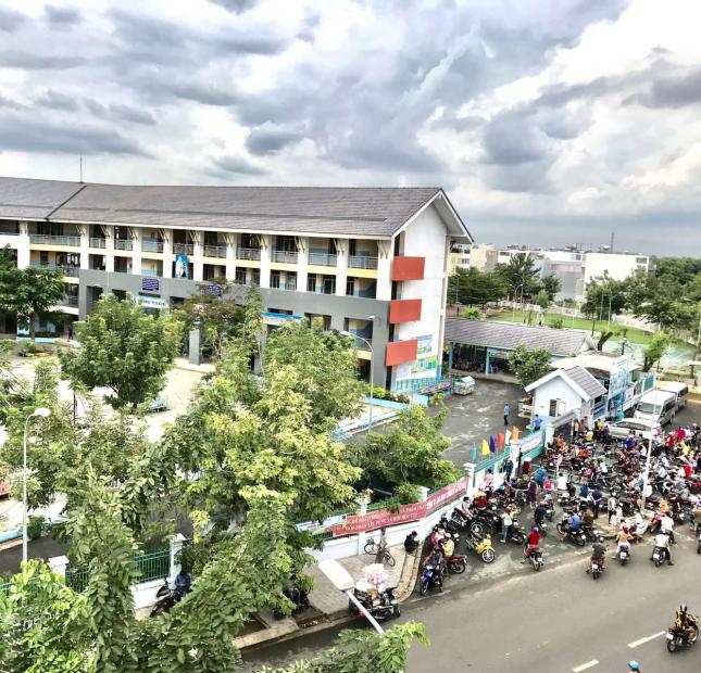 Bán Nhà MT Đường 69 CL rộng 20m Đối diện trường Tiểu Học Mỹ Thủy, DT 5x20m, 3 Lầu, Giá 8.2 Tỷ