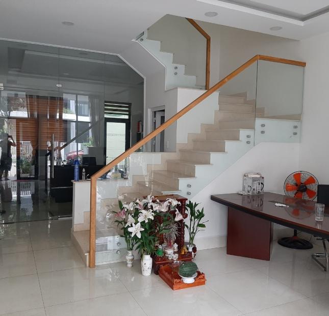 Bán nhà phố CitiBella 1 Cát Lái Q2, DT 5x16m, 1 trệt 2 lầu, 4 PN, 3 WC, Sổ Hồng, Đông Bắc, Giá 6.2 tỷ