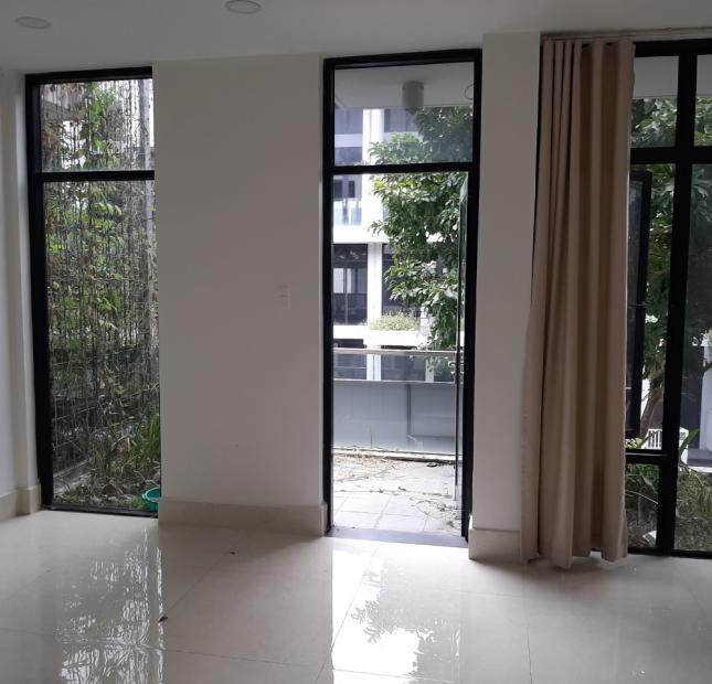 Bán nhà phố CitiBella 1 Cát Lái Q2, DT 5x16m, 1 trệt 2 lầu, 4 PN, 3 WC, Sổ Hồng, Đông Bắc, Giá 6.2 tỷ