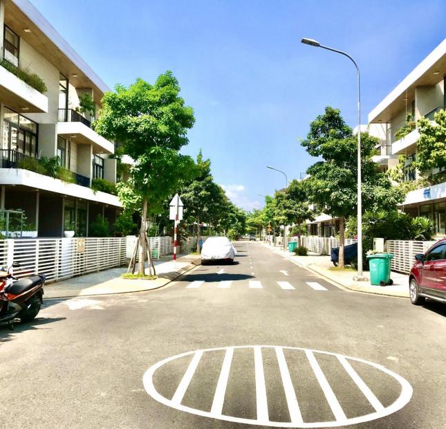 Bán Căn Hông Nhà Phố Citi Bella 2, DT 7.2x17m, 1 Trệt 2 Lầu, Full Nội Thất, Sổ Hồng, Tây Bắc, Giá 9.2 Tỷ