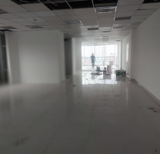 75m2 văn phòng tầng 4,toà nhà OIIC mặt tiền đường Lê Văn Sỹ giá 20 triệu/tháng