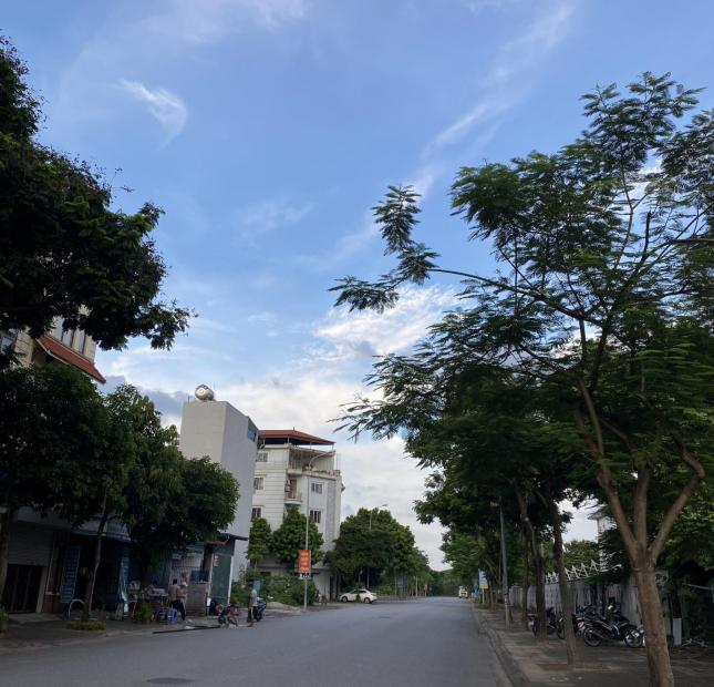 [Mặt tiền 5 m] vỉa hè hơn 2 m , nhà 4 tầng xây dựng chắc chắn khu tái định cư Giang Biên- Long Biên ✨