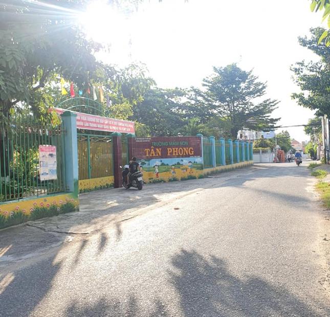 BÁN ĐẤT Ở KHU CƯ XÁ PHÚC HẢI P.TÂN PHONG-BIÊN HÒA. GẦN CHỢ TRƯỜNG TH TÂN PHONG 82M2 GIÁ CỰC RẺ .