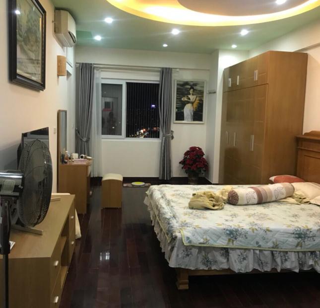 Gia đình có  căn hộ 110m2, 2 phòng ngủ full giá 14tr tại chung cư Vườn Xuân- 71 Nguyễn Chí Thanh.