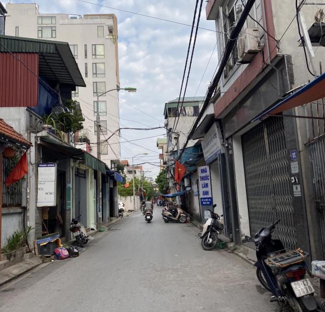 Cần bán mảnh đất 100m2*5m mặt tiền khu vip Ngọc Thuỵ, Long Biên  